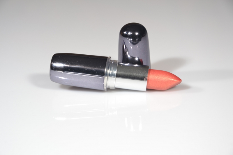 esthetique-LES SALLES SUR VERDON-min_lipstick-273109